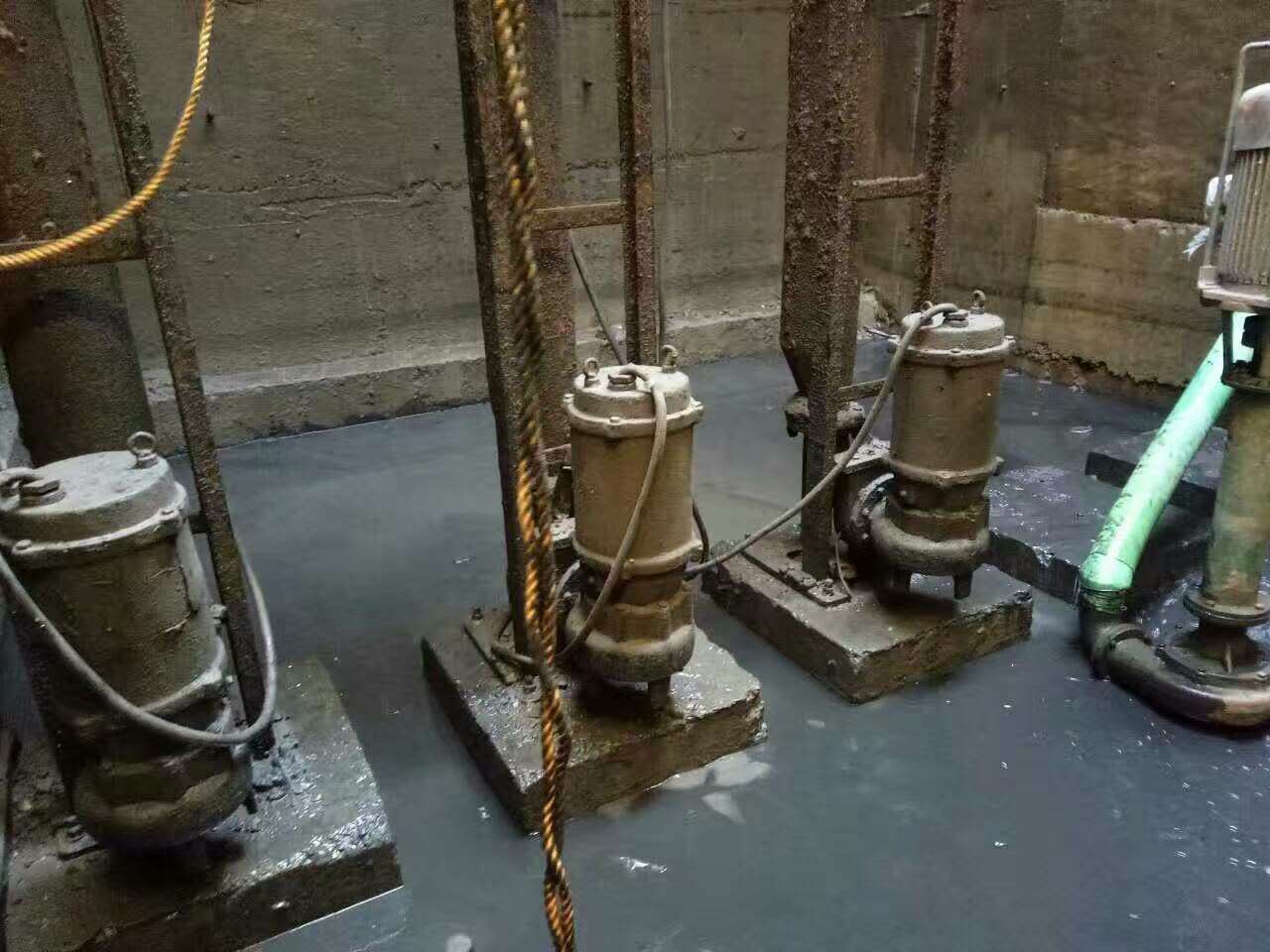 沈河污水池清理